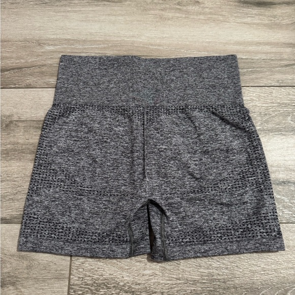 Gymshark Vital Shorts - Picture 2 of 2